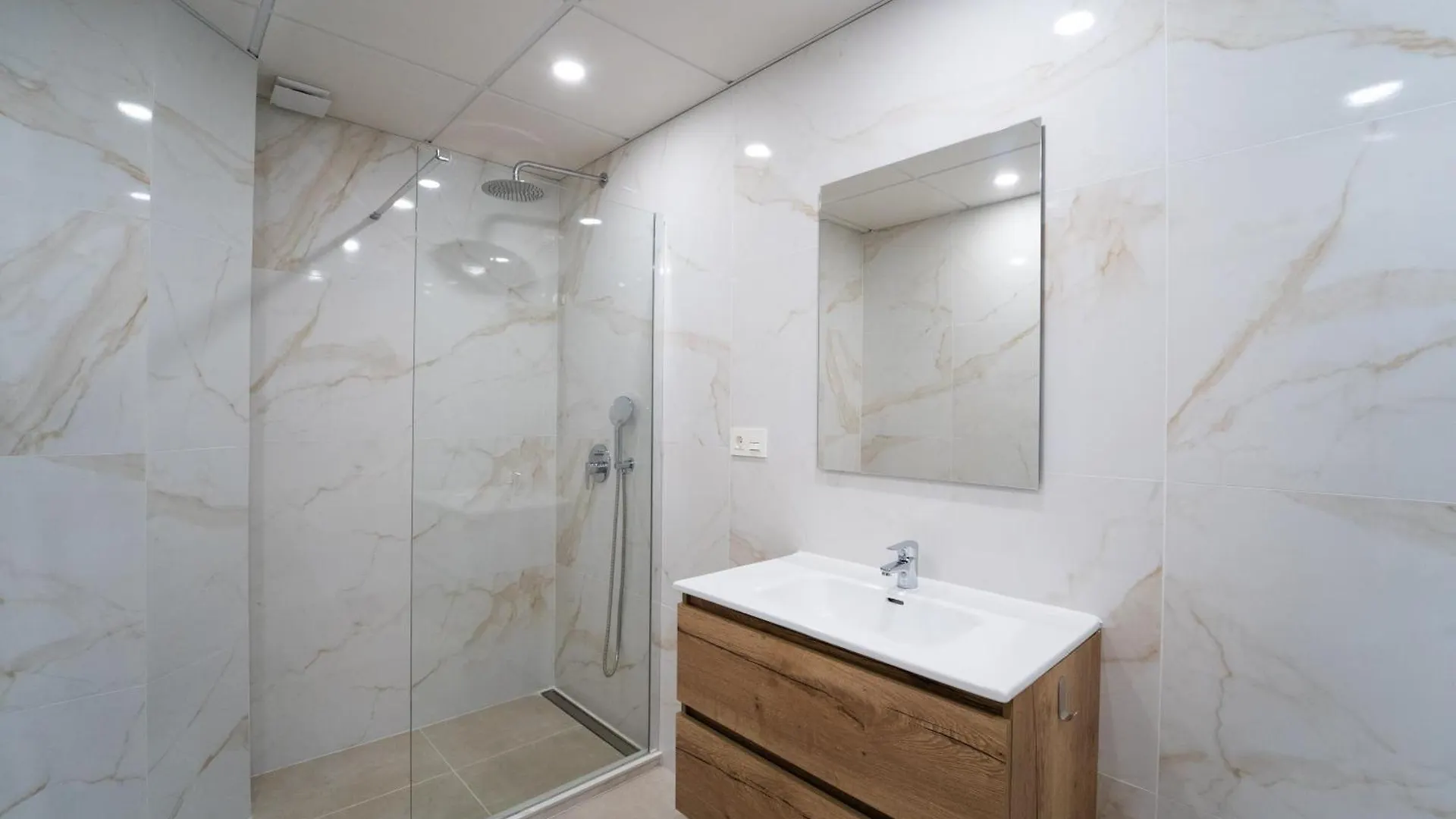 Sunsands Benalmadena Nr 1 Apartment